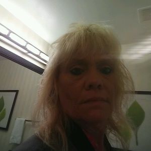 Meet your Posher, Joyce